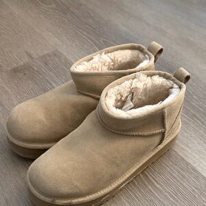 UGG Beige Suede Boots with Soft Lining